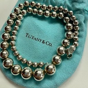 Graduated Ball Necklace